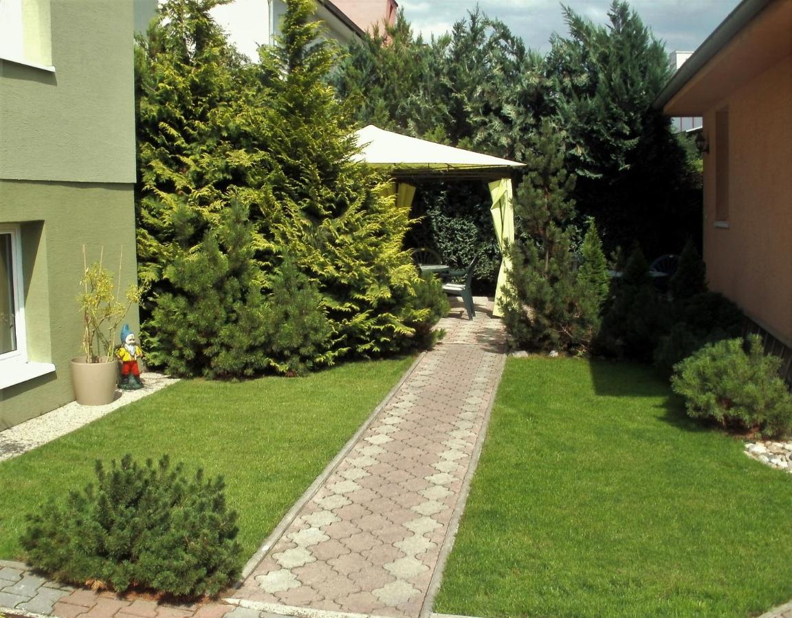 Penzion Tiberia Hotel Trencin Exterior photo